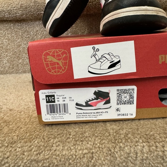 Puma Youth Boys' Rebound V6 Mid AC Basketball Shoe - Picture 3 of 3